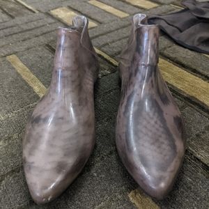 Rain booties with snake skin pattern